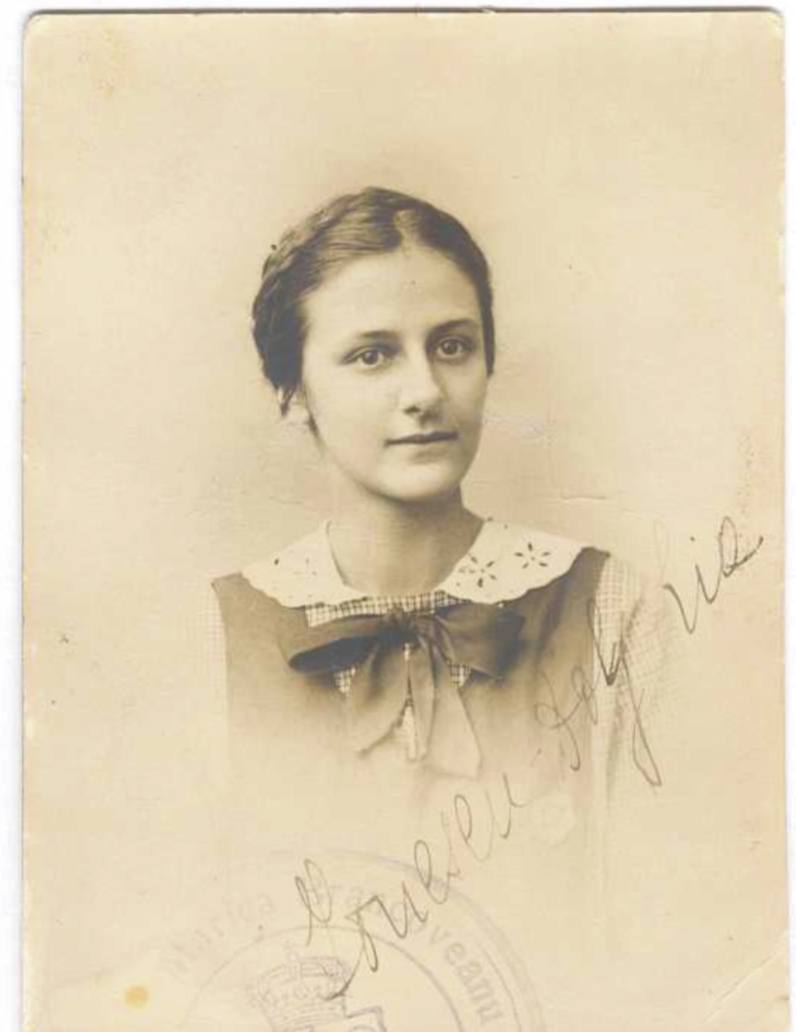 Elena Ionescu-Dolj(1928)